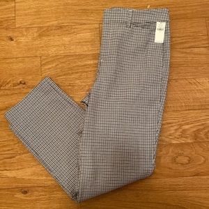 NWT Straight Leg Pixie Ankle Pant